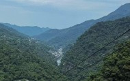 MK体育官方网站-田馥甄晒3人合体爬山，陈嘉桦带包子接地气，任家萱现在最没星味