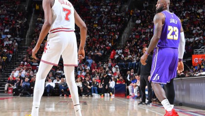 NBA彩经：火箭拿下湖人扳回一城 马刺拒爆冷胜开拓者再领跑